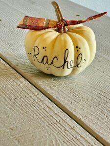 DIY White pumpkin place setting with ribbon