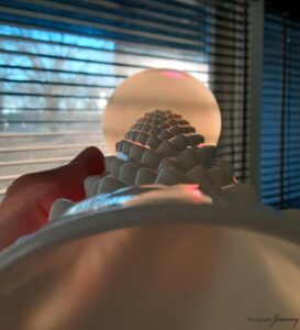 the 'ring of fire' on milk glass helping to identify it as vintage or not