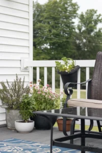 how to spruce up a boring patio 
