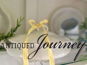 vintage decor in a shopping guide 