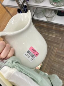 thrifting for vintage decor