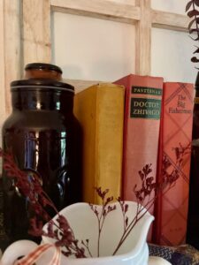 vintage books ideas for fall decor