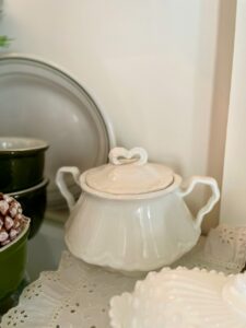 zero waste decorating with vintage finds