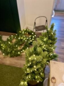 King of Christmas pre-lit garland